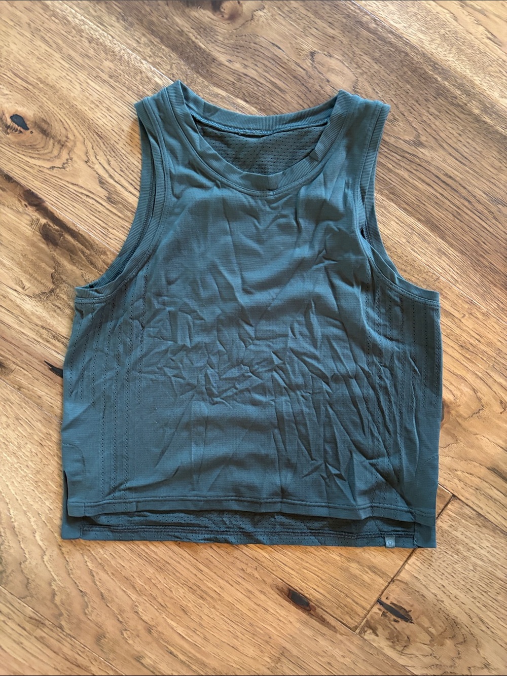 Lululemon tank top